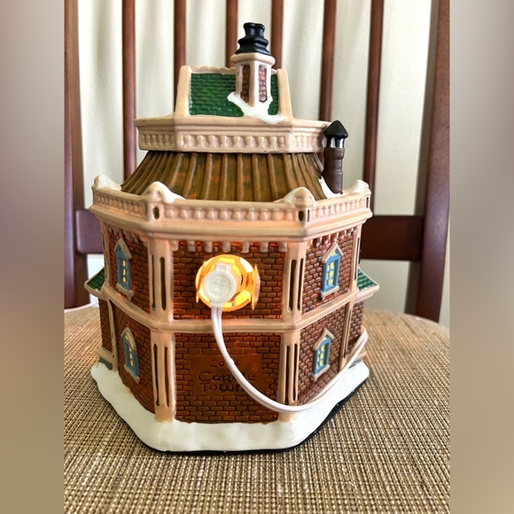 Carole Town Corner Drug Store - Picture 5 of 7